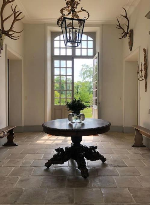 Charming 18Th Century Chateau, Near Bayeux In Calvados, Normandie Livry  Εξωτερικό φωτογραφία